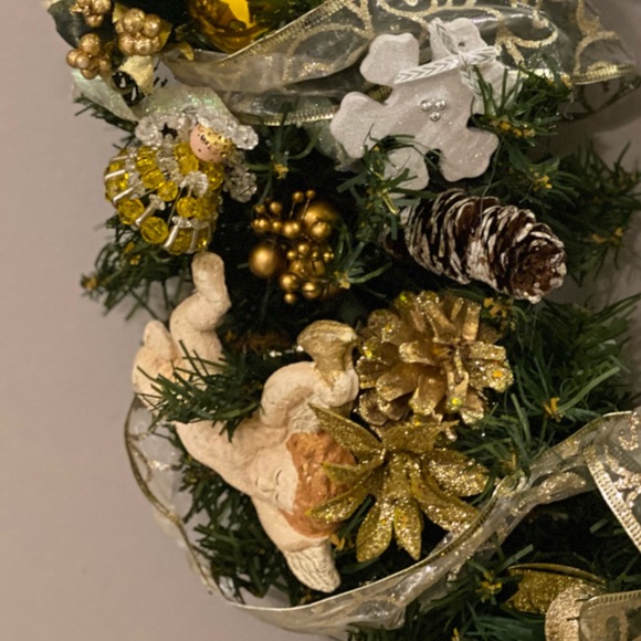 Vintage angel ornament wreath - Picture 6 of 14